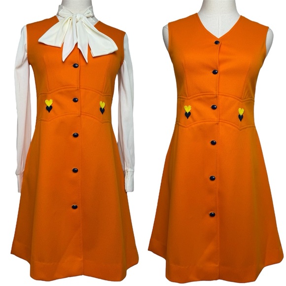 Vintage 70s Tergal Up Orange Heart Patch Sleeveless French Jumper Mini Dress